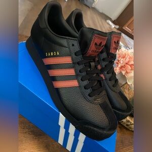 New Adidas Samoa Mens Style : Jq0046 size 12